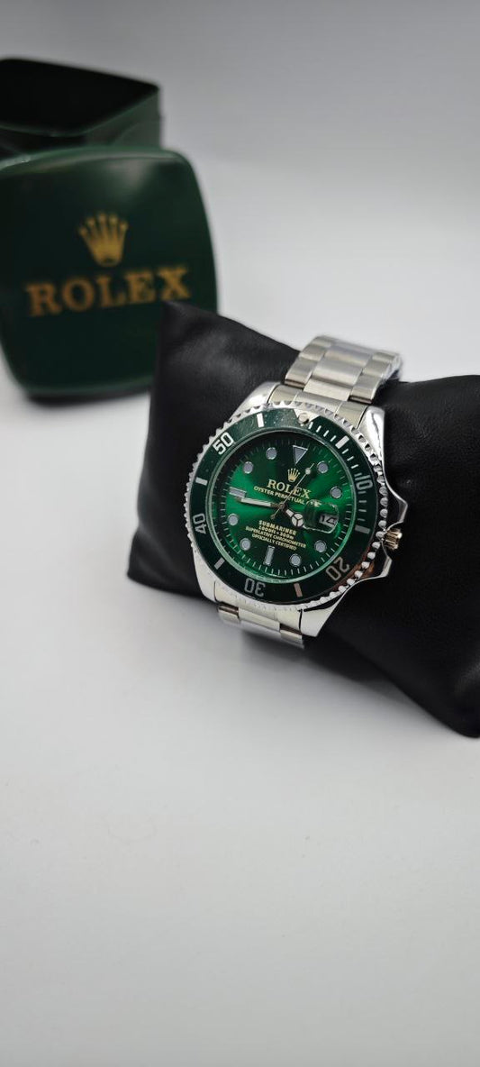 ROLEX SUBMARİNA DIŞI GÜMÜŞ İÇİ YEŞİL SAAT