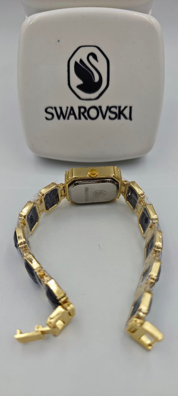 SWAROVSKİ SİYAH BAYAN SAAT