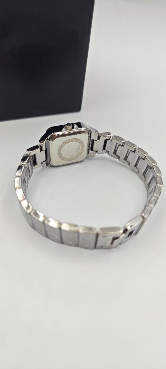 DIŞI GÜMÜŞ İÇİ TURKUAZ KARE BAYAN SAAT