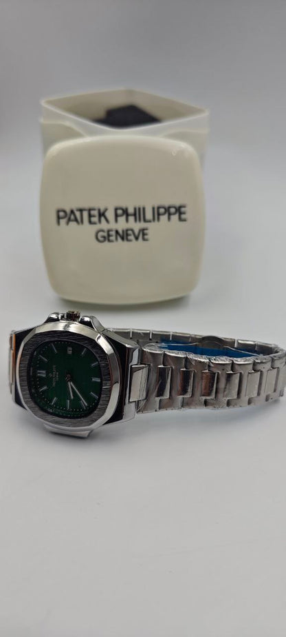 PATEK PHİLİPPE EŞREF TEK YEŞİL SAAT