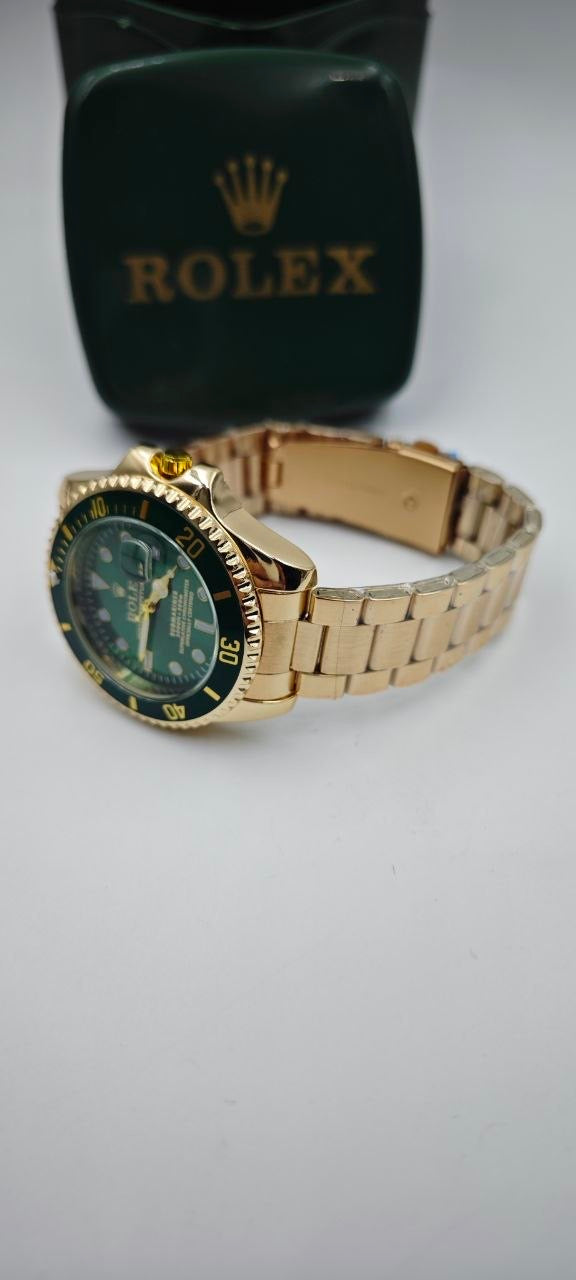 ROLEX SUBMARİNA DIŞI ALTIN İÇİ YEŞİL SAAT