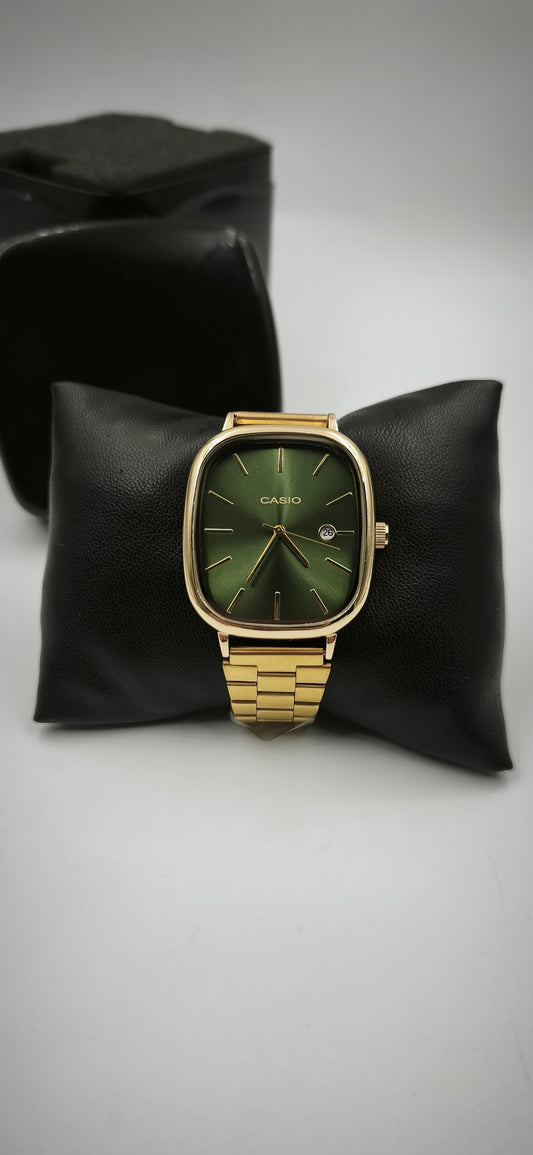 CASİO VİNTAGE DIŞI GOLD İÇİ YEŞİL SAAT