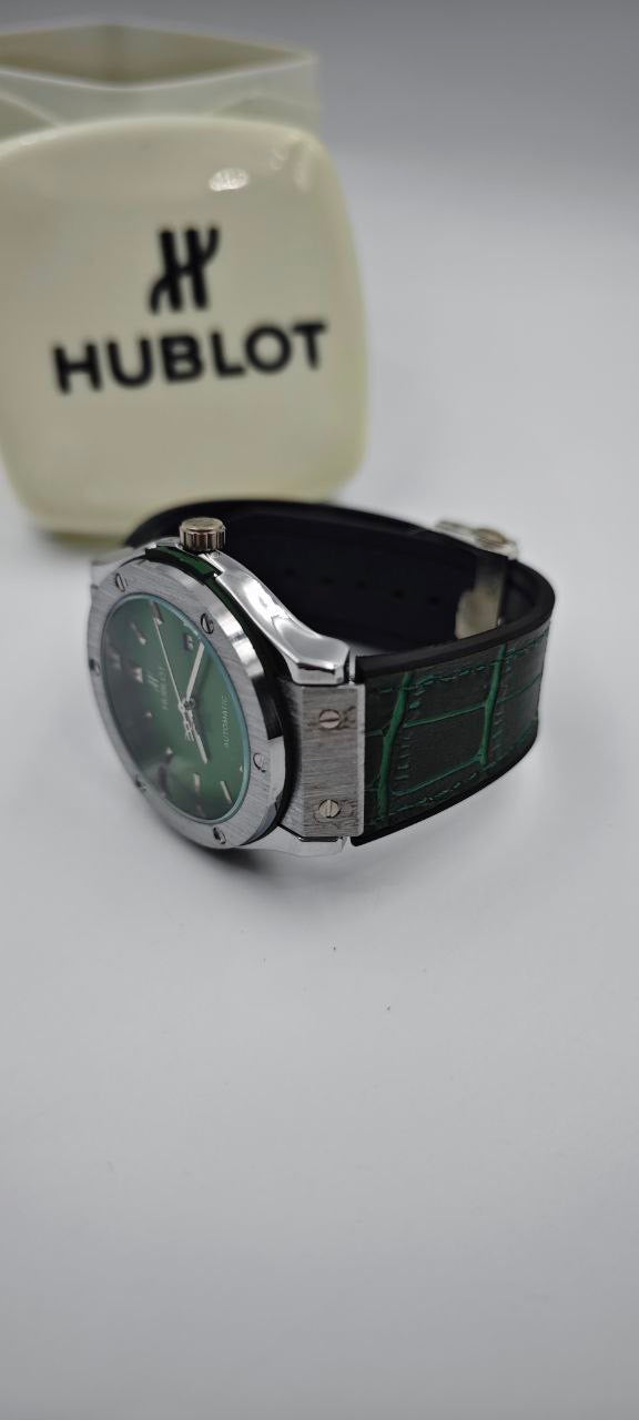 HUBLOT GENEVE PLASTİK KORDON YEŞİL SAAT