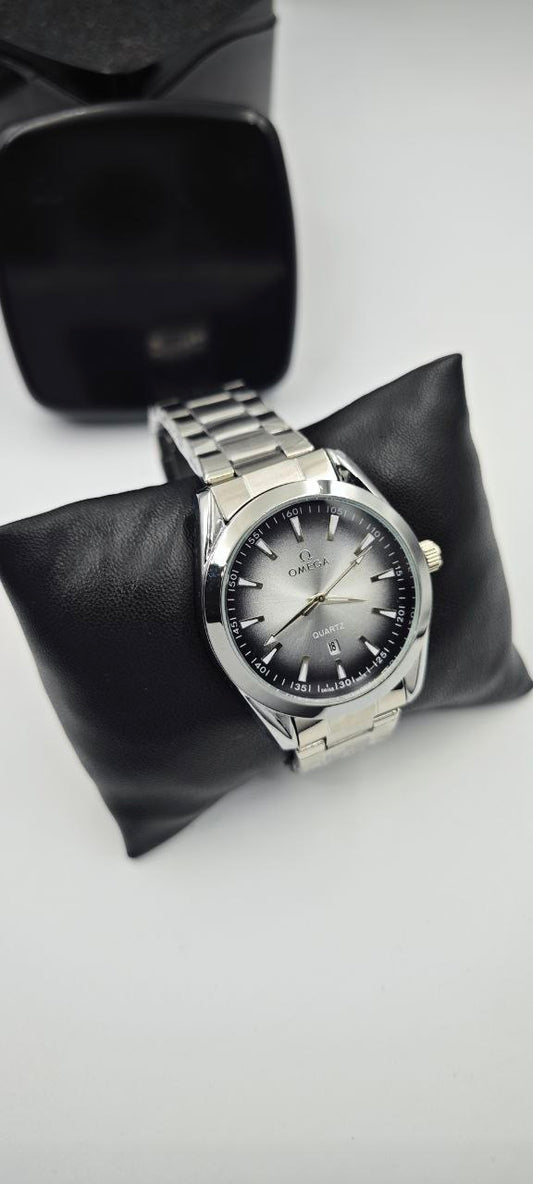 OMEGA ÇELİK SİYAH-BEYAZ SAAT
