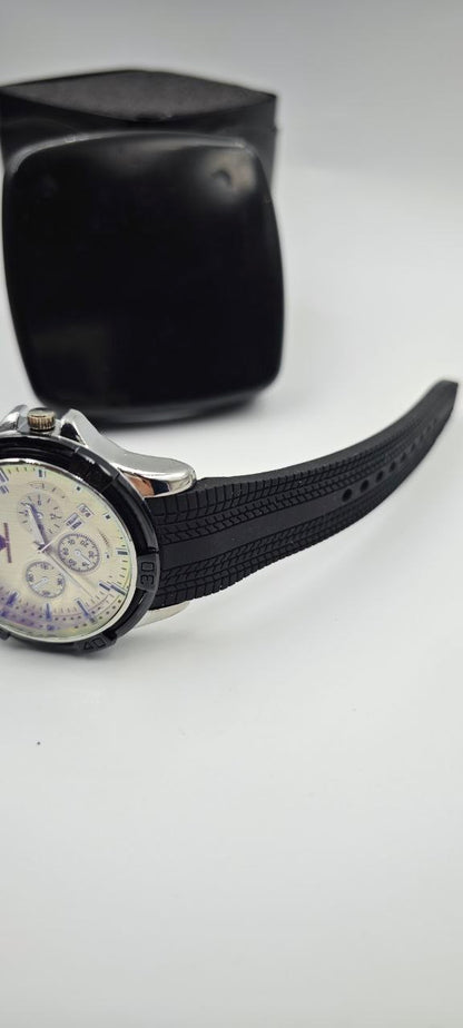 EMPOROİ ARMANI BEYAZ SAAT