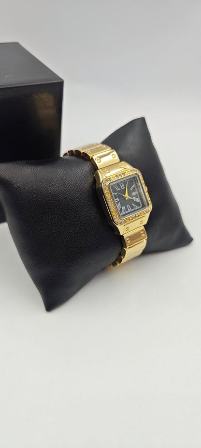 DIŞI ALTIN İÇİ SİYAH KARE BAYAN SAAT