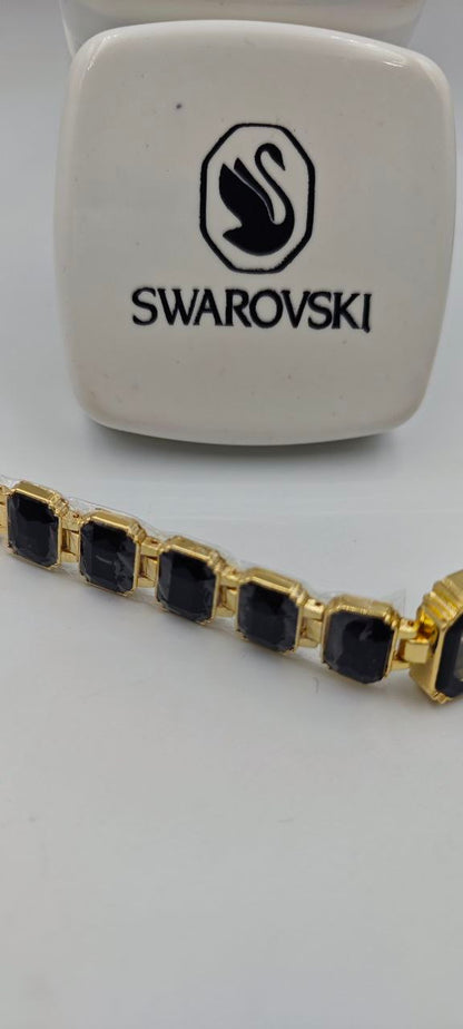 SWAROVSKİ SİYAH BAYAN SAAT