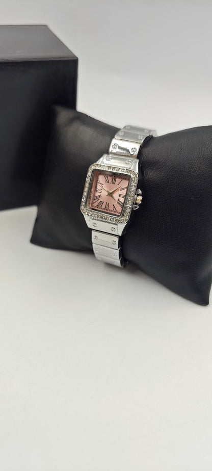 DIŞI GÜMÜŞ İÇİ PEMBE KARE BAYAN SAAT