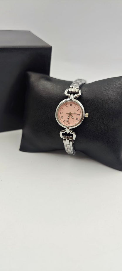 DIŞI GOLD İÇİ PEMBE YUVARLAK BAYAN SAAT