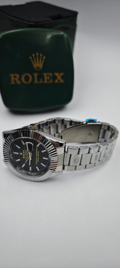 ROLEX DIŞI GÜMÜŞ İÇİ SİYAH SAAT