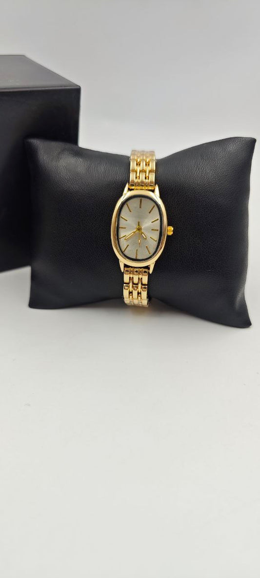 DIŞI GOLD İÇİ BEYAZ BAYAN SAAT