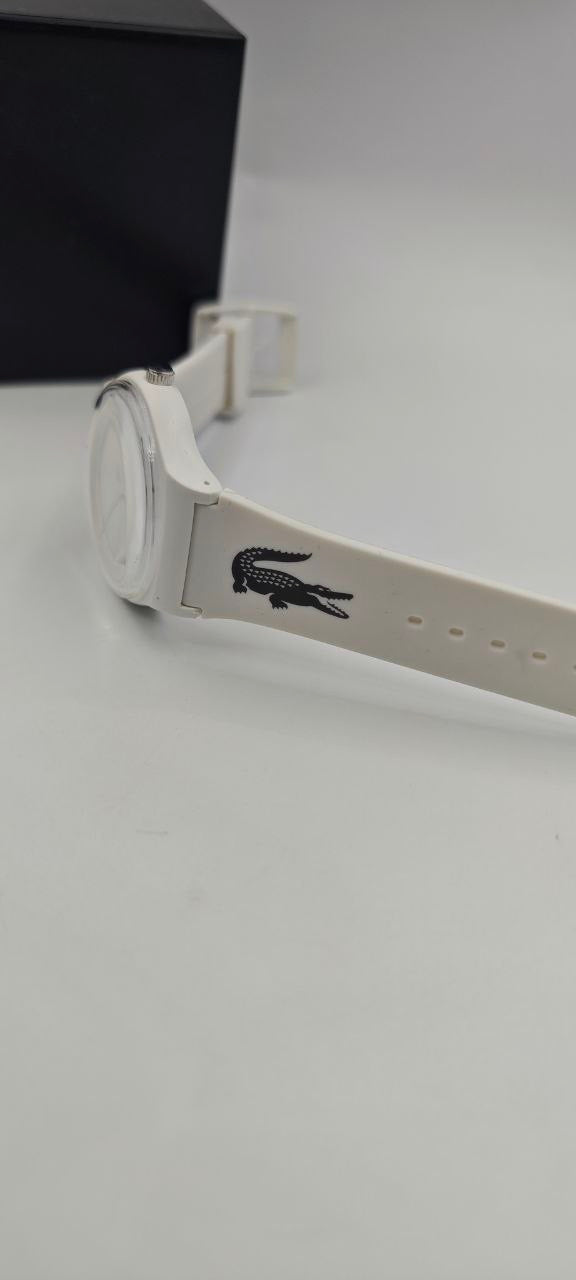®️ LACOSTE SLİKON BEYAZ SAAT