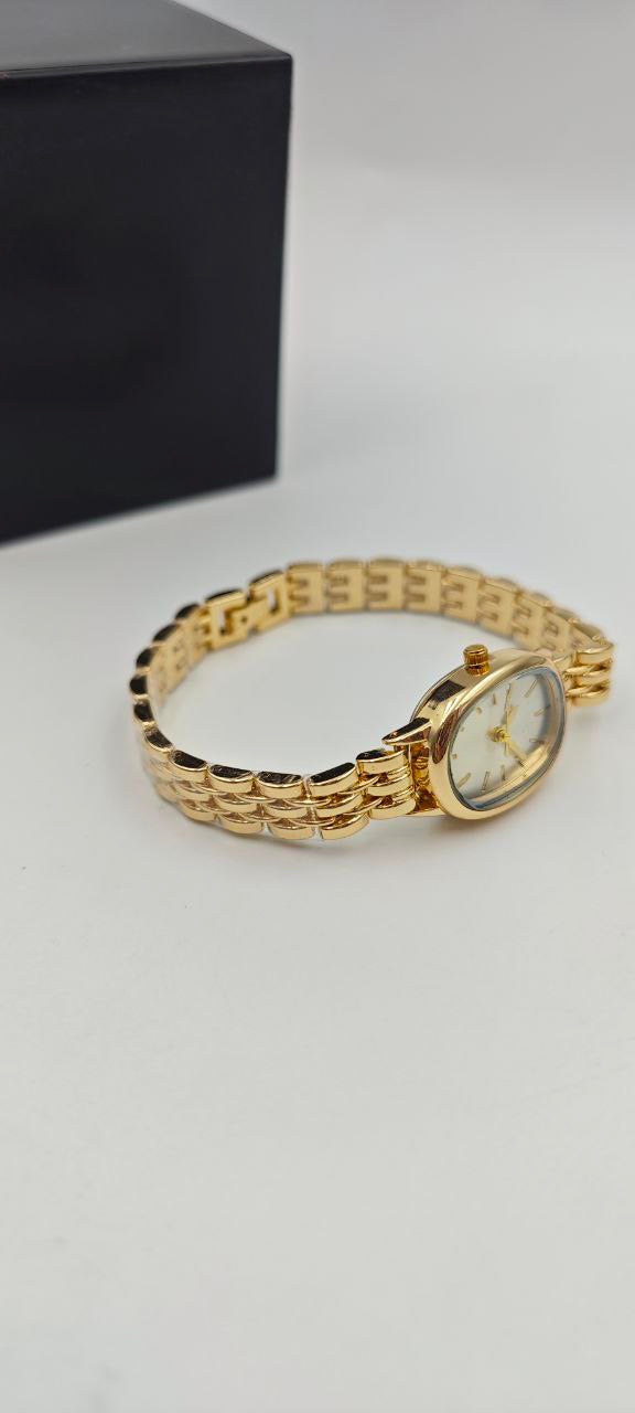 DIŞI GOLD İÇİ BEYAZ BAYAN SAAT