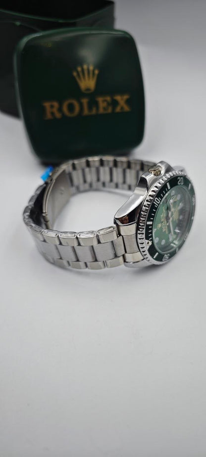 ROLEX SUBMARİNA DIŞI GÜMÜŞ İÇİ YEŞİL SAAT