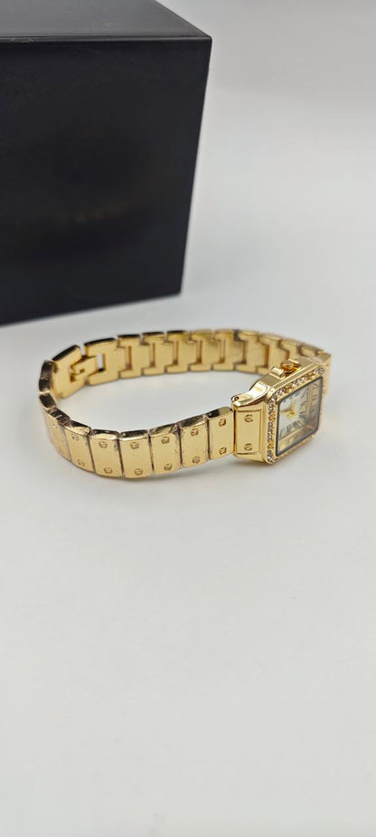 DIŞI ALTIN İÇİ BEYAZ KARE BAYAN SAAT