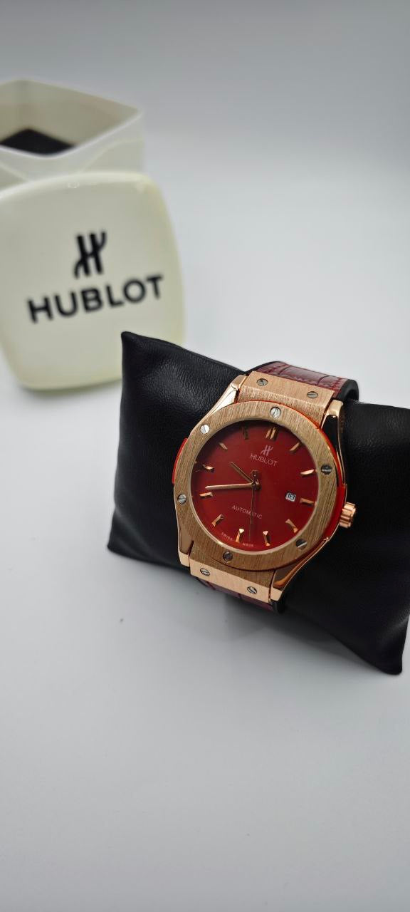 HUBLOT GENEVE PLASTİK KORDON KIRMIZI SAAT
