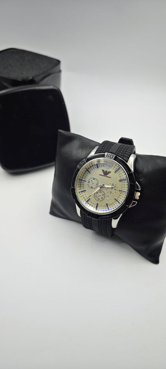 EMPOROİ ARMANI BEYAZ SAAT