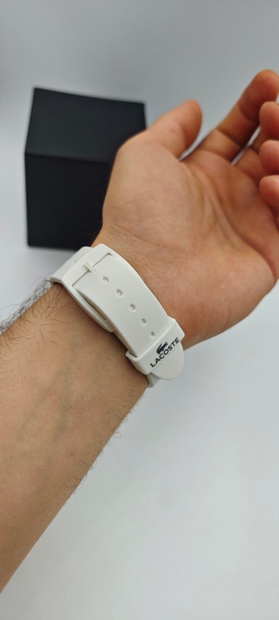 ®️ LACOSTE SLİKON BEYAZ SAAT