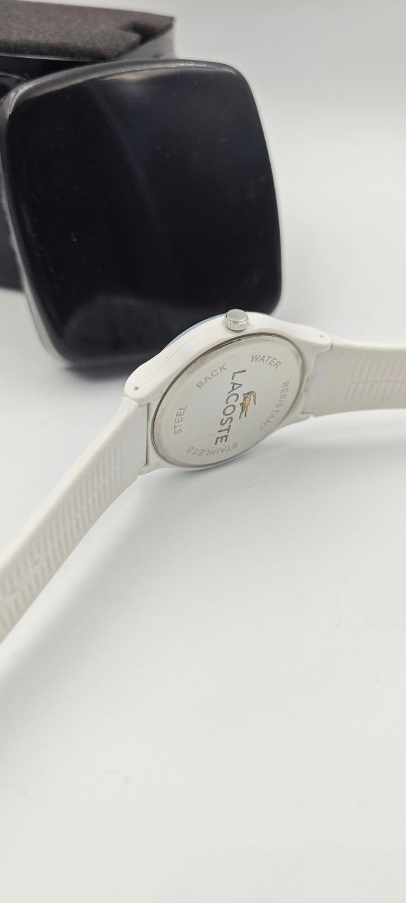 LACOSTE BEYAZ SLİKON SAAT