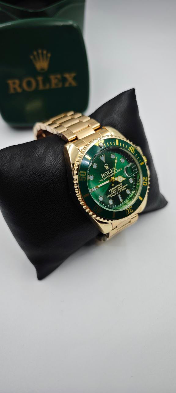ROLEX SUBMARİNA DIŞI ALTIN İÇİ YEŞİL SAAT