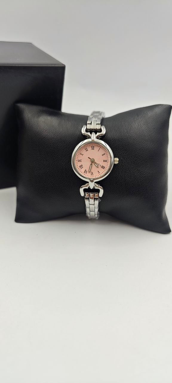 DIŞI GOLD İÇİ PEMBE YUVARLAK BAYAN SAAT