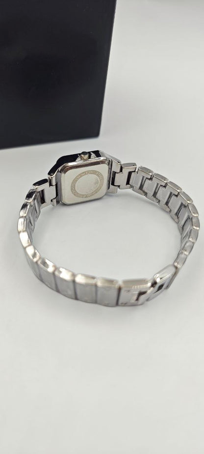 DIŞI GÜMÜŞ İÇİ TURKUAZ KARE BAYAN SAAT