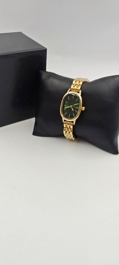 DIŞI GOLD İÇİ YEŞİL BAYAN SAAT